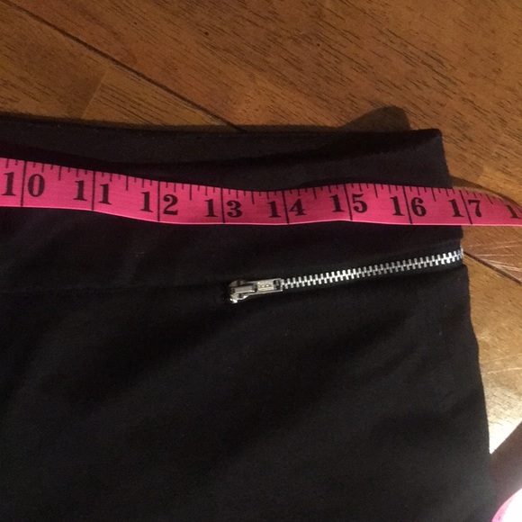 Suzy Shirt Black Jersey Shorts with Zip Sz L🌸 - Picture 4 of 6